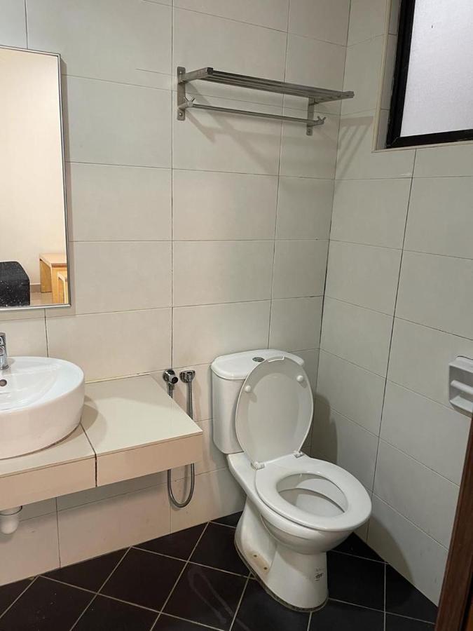 Marina Heights Hotel Residency Lumut Luaran gambar